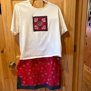 Mountain Lake Casuals paisley print combo top is xl skirt is a size 12